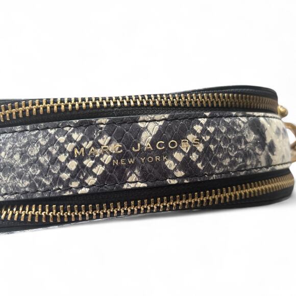 Marc Jacobs The Shutter Snake-Embossed Crossbody Bag Grey Multicolor - Picture 9 of 9